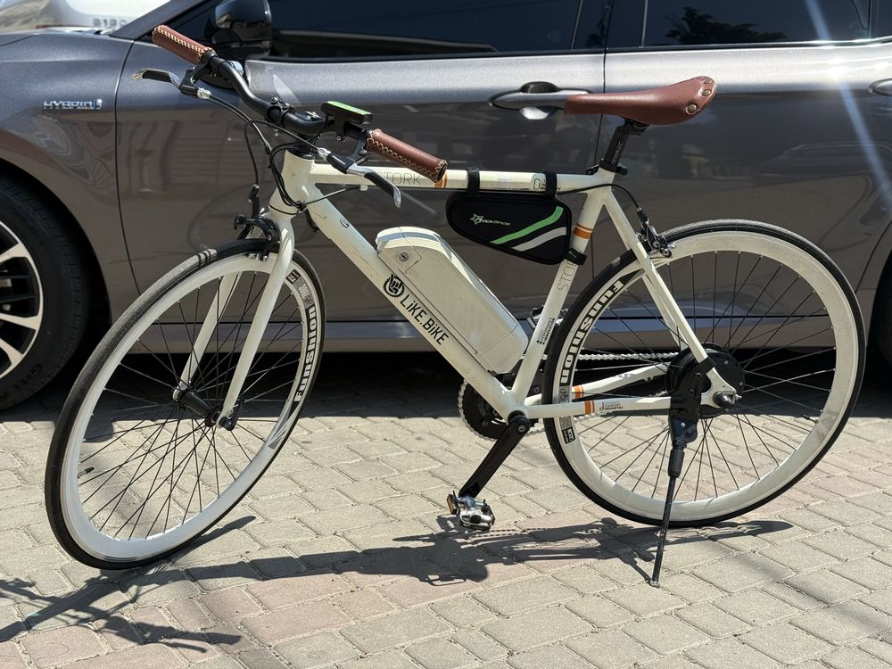 Продам Електро велосипед like bike stork