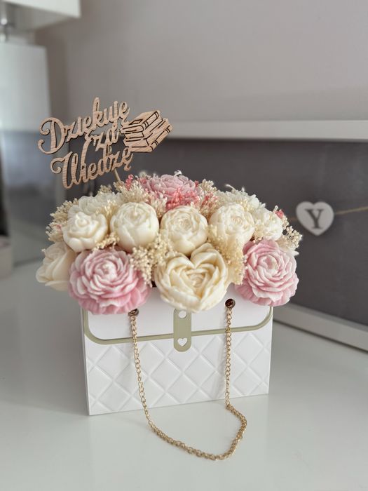 Flower box ze świec