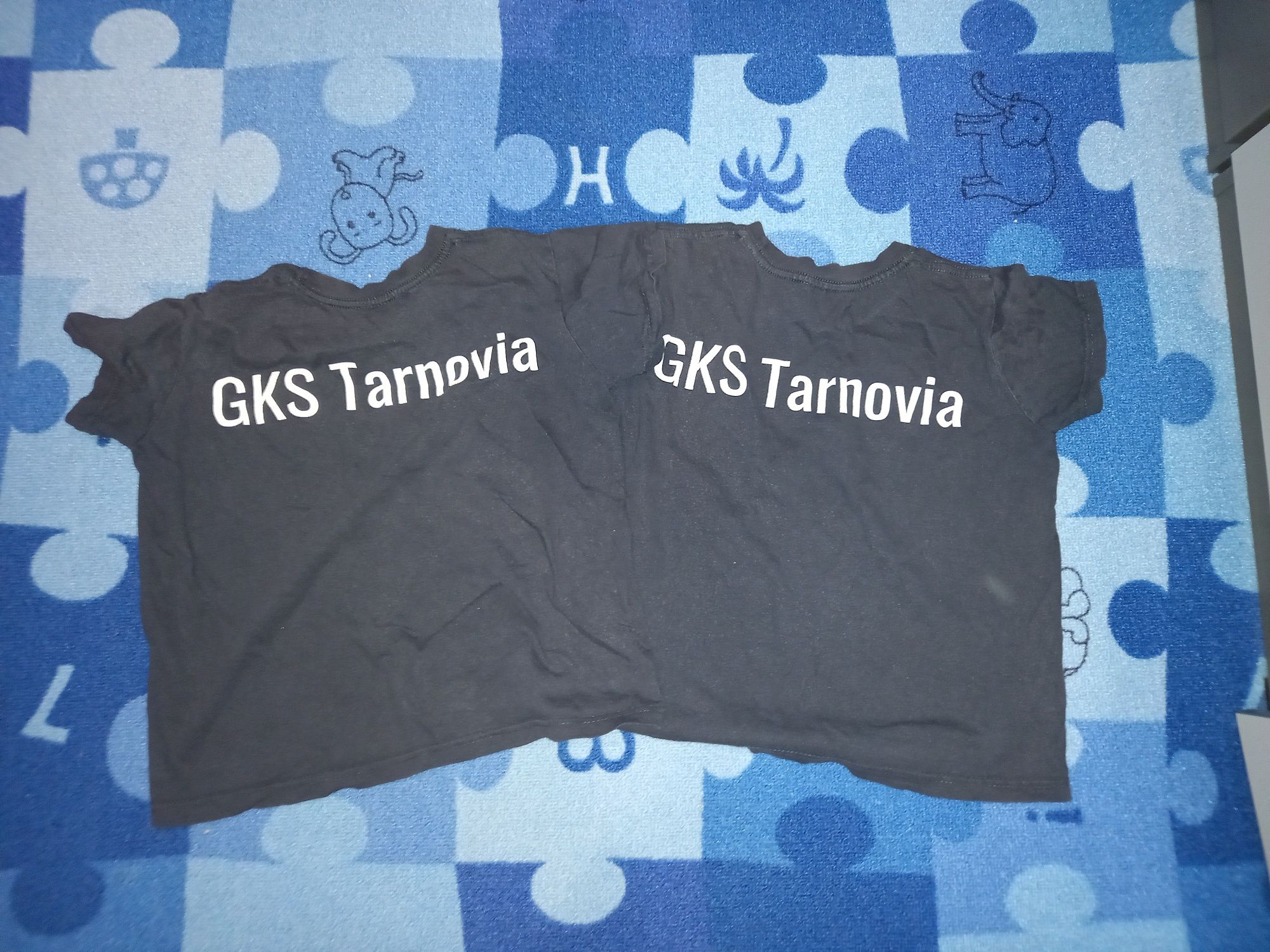 Oddam Koszulki 2sztuki + spodenki 140 GKS TARNOVIA
