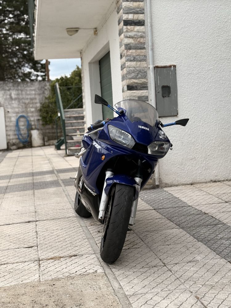 yamaha R6 de 99