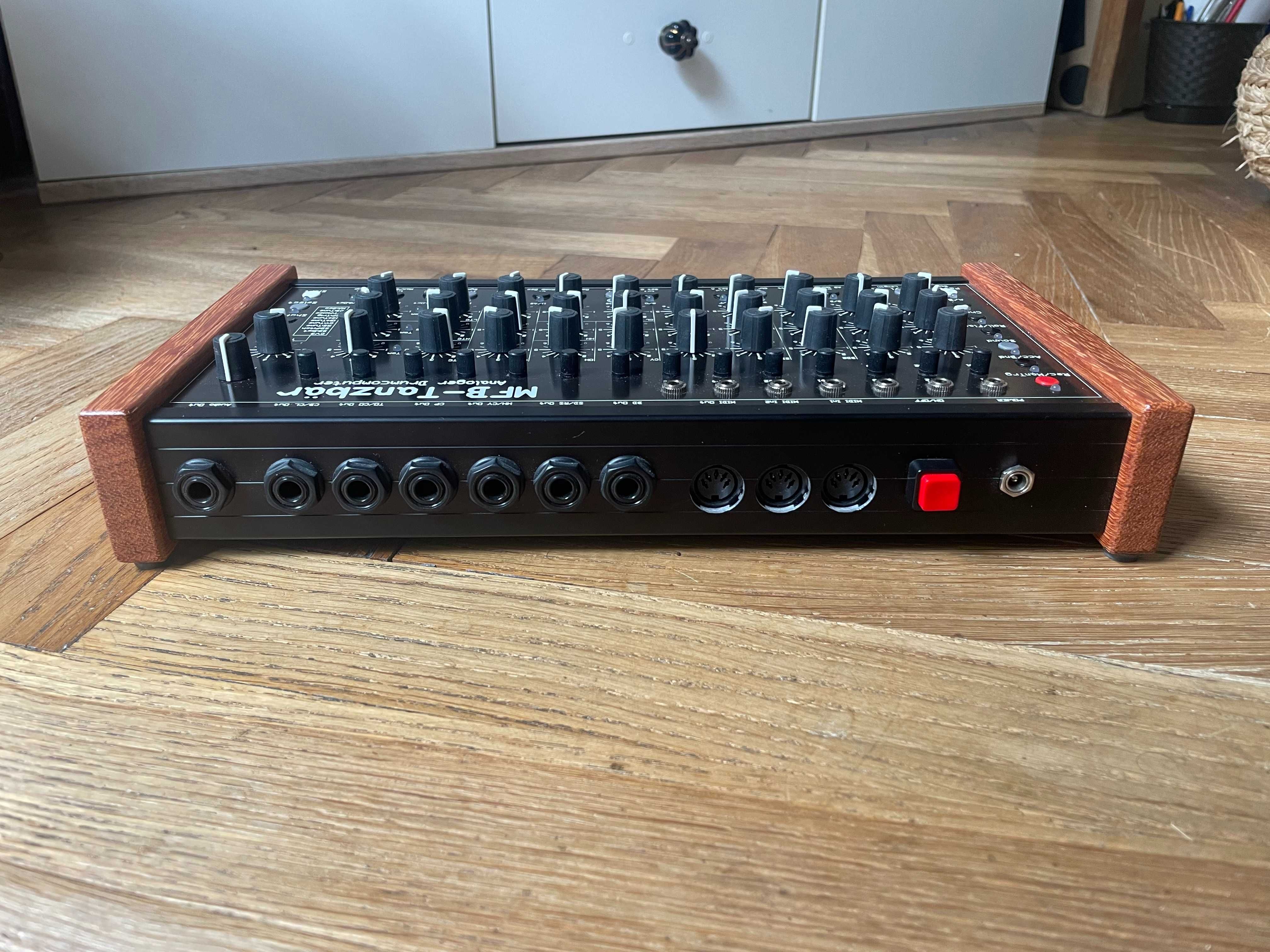 MFB Tanzbar analogowa maszyna perkusyjna stan mint