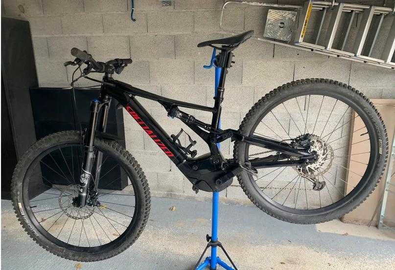 Specialized - Turbo Levo Comp - Modelo 2021
