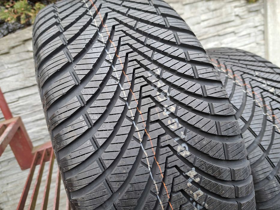 4 Opony NOWE wielosezonowe 235/45 R18 Kumho Montaż Gratis ! ! !
