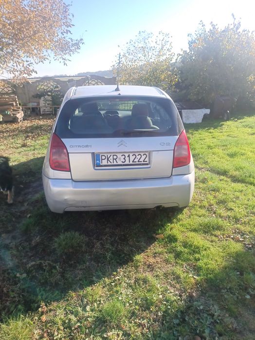 Citroen C2 małe ekonomiczne auto