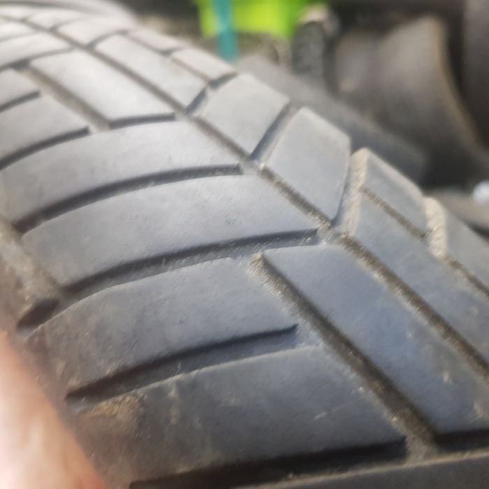 Opona motocyklowa przod przednia 90/90-21  metzeler