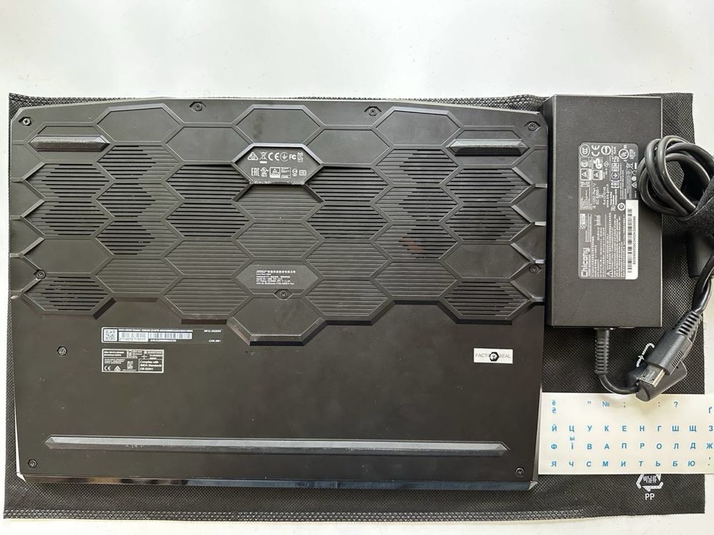 Ноутбук игровой MSI GE66 Raider (15",i9 10gen,32Gb,1Tb,RTX2080)