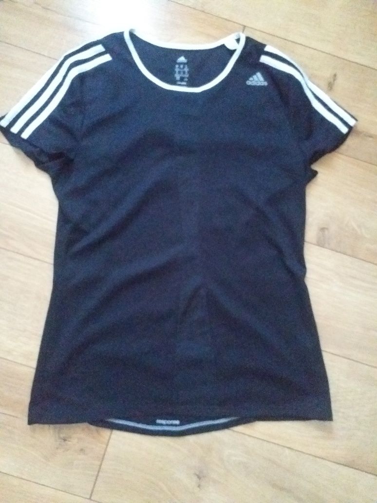 Футболка жіноча Adidas р.M чорна