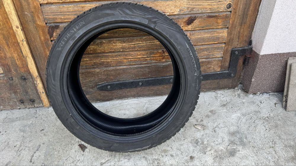 Vredestein Quatrac pro 235/45/20 wada 07.2024