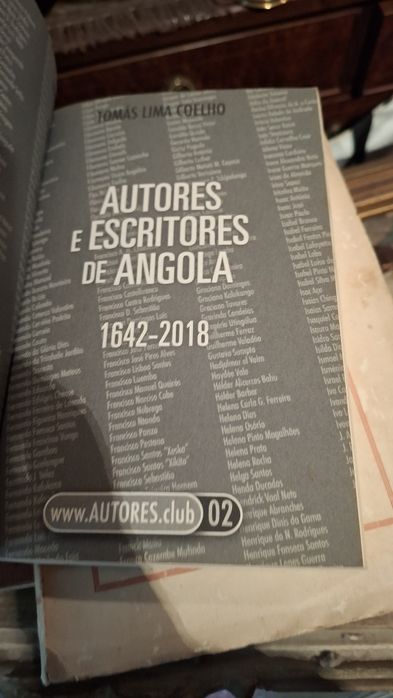 Autores e Escritores de Angola 1642-18 África