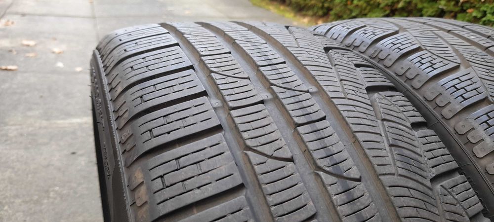 Opony zimowe Pirelli 235/40 R19  96V XL