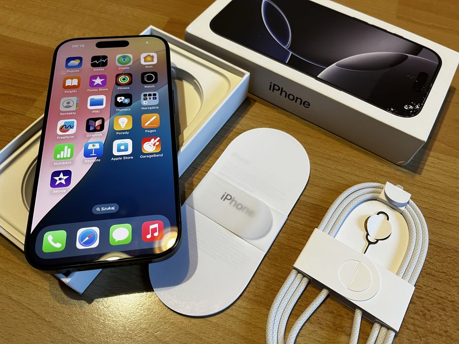 NOWY iPhone 16 PRO, 256GB, Black Titanium