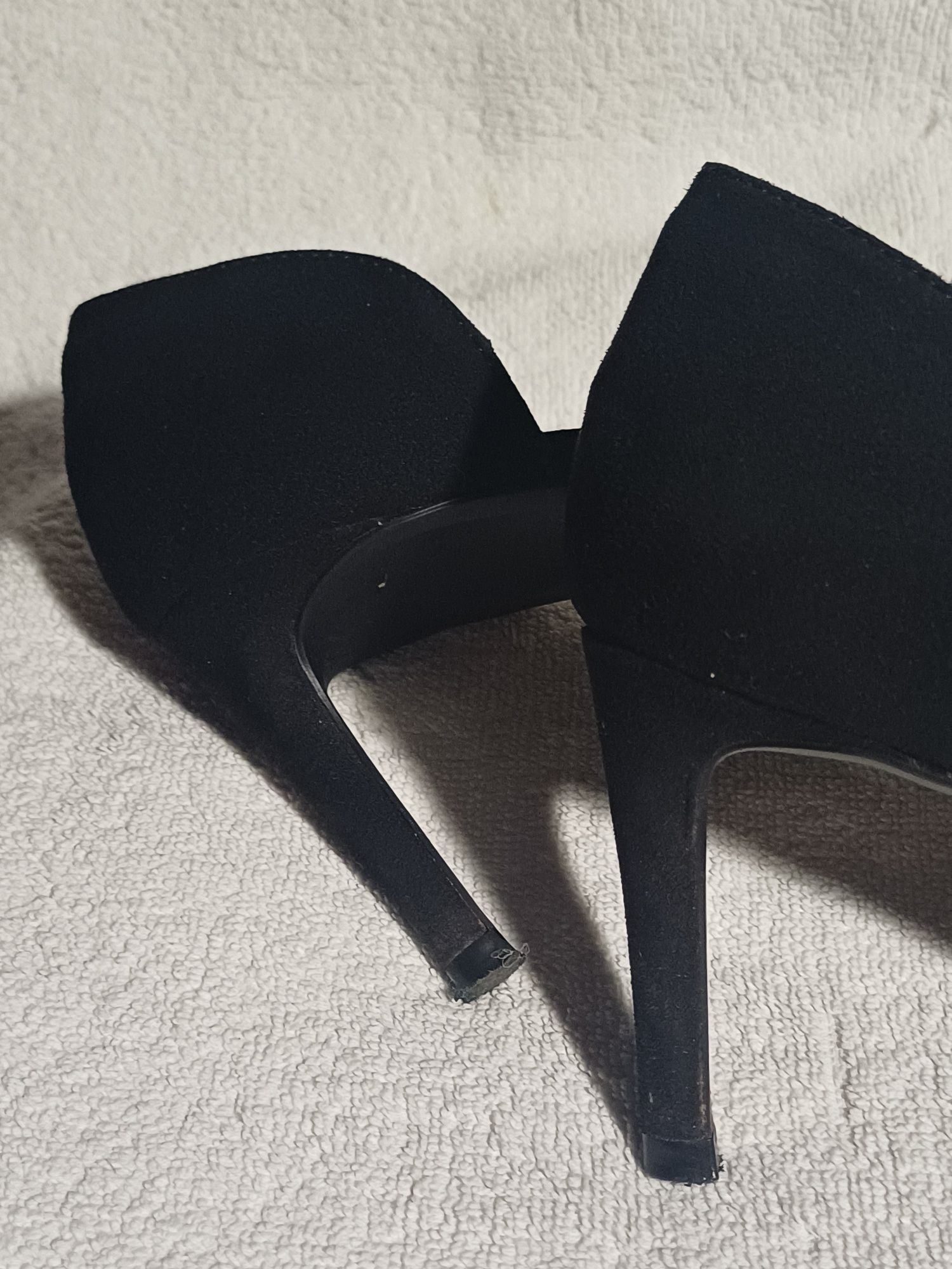 Sapatos pretos H&M