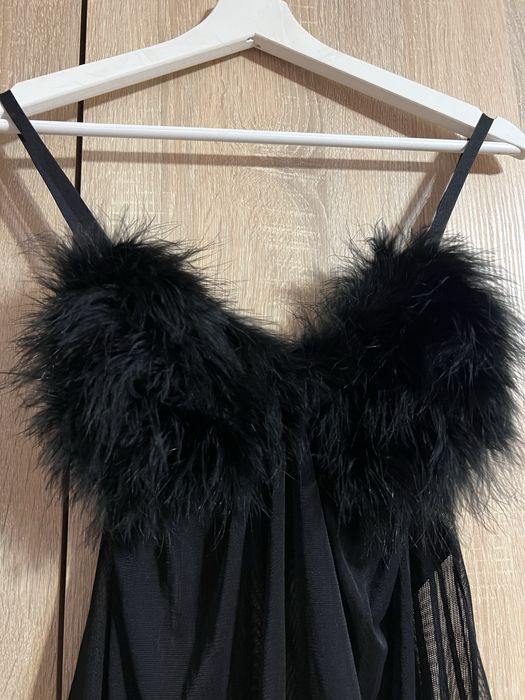 Красивий пеньюар з пірʼям(s-m)