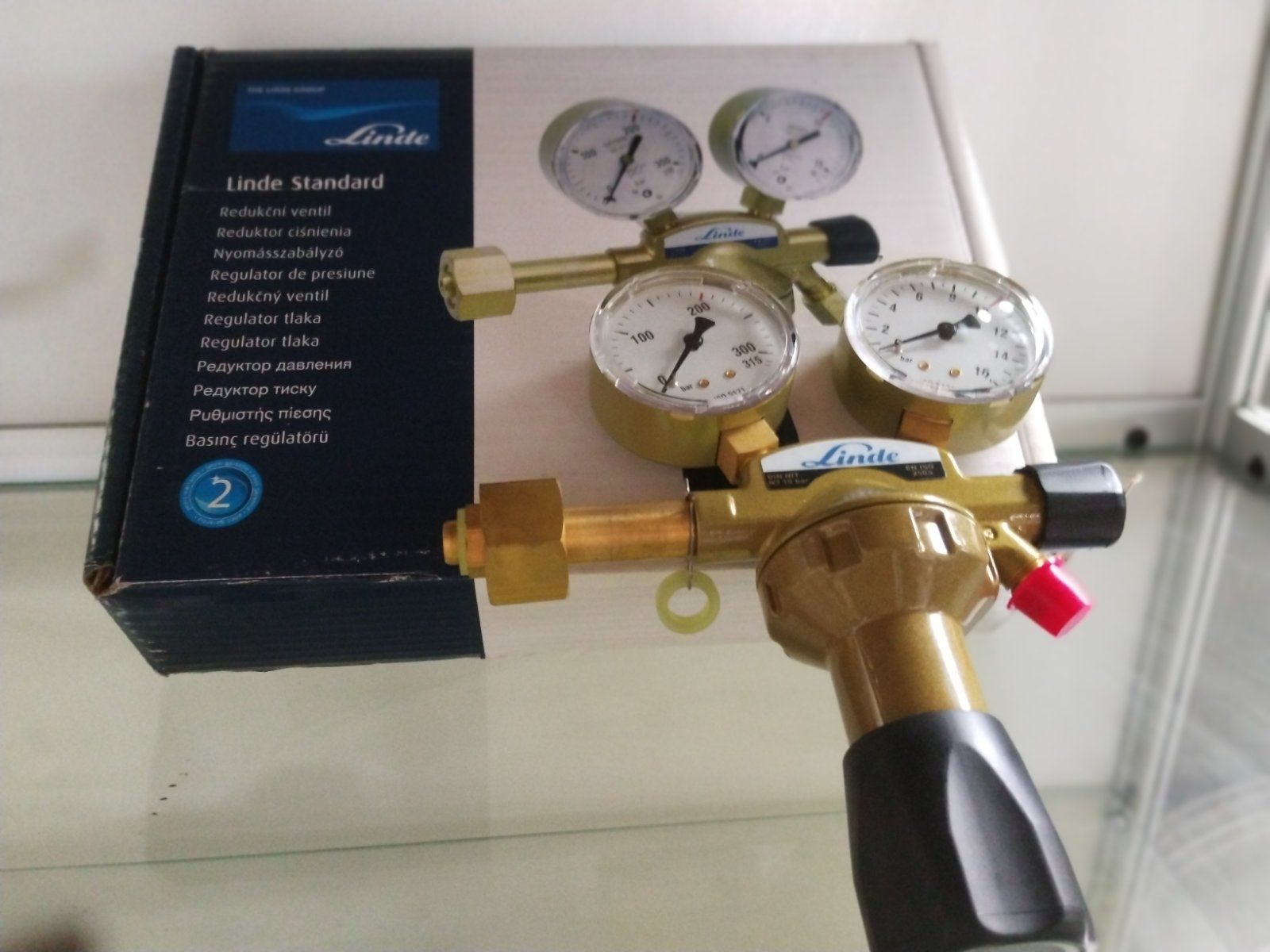 Редуктора на балон для технічних газів.