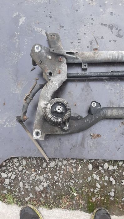 Передній підрамник Mercedes E-class w212