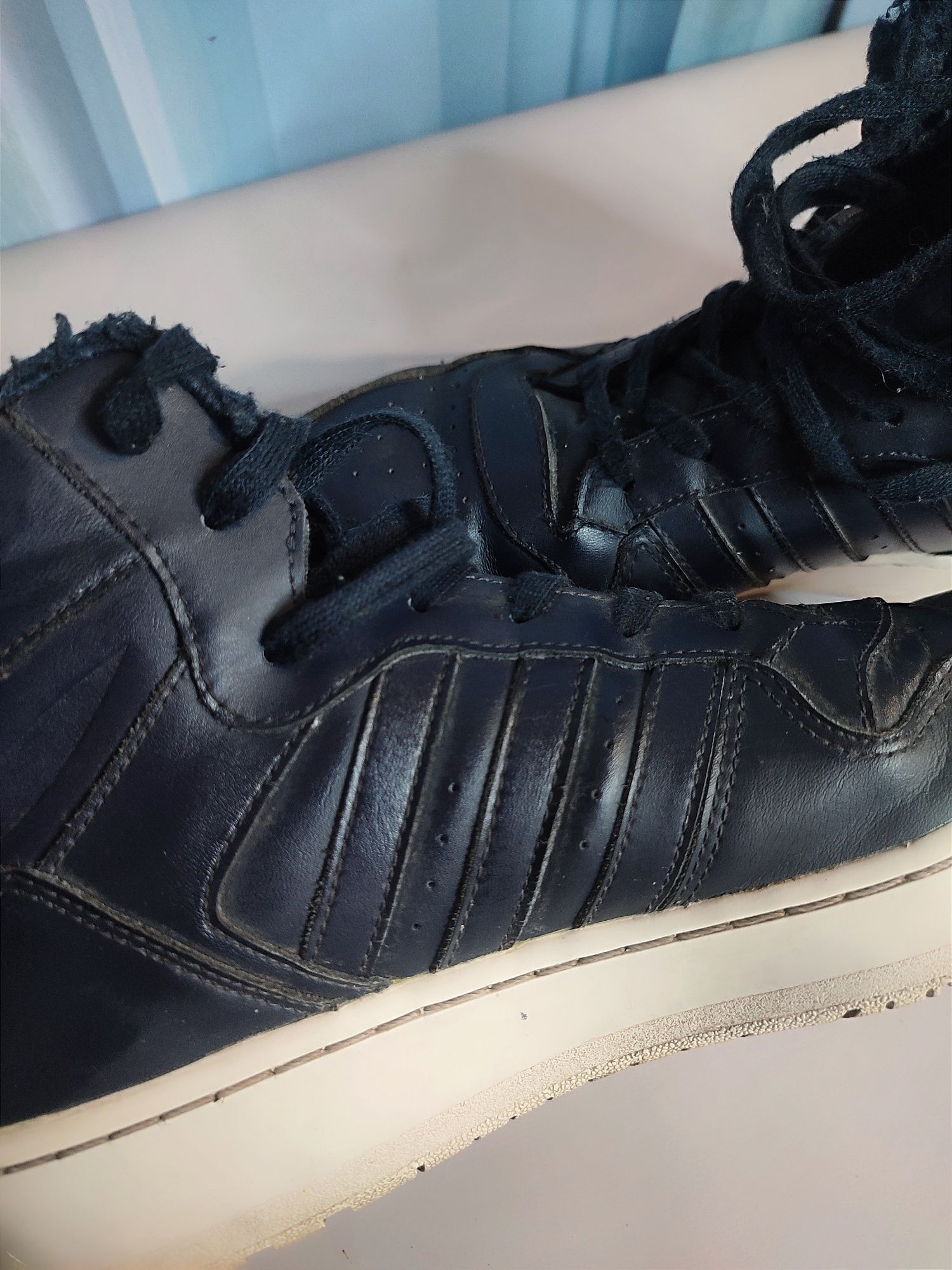 Зимові кросівки Adidas. Зимние кроссовки Adidas. Ботинки Adidas.