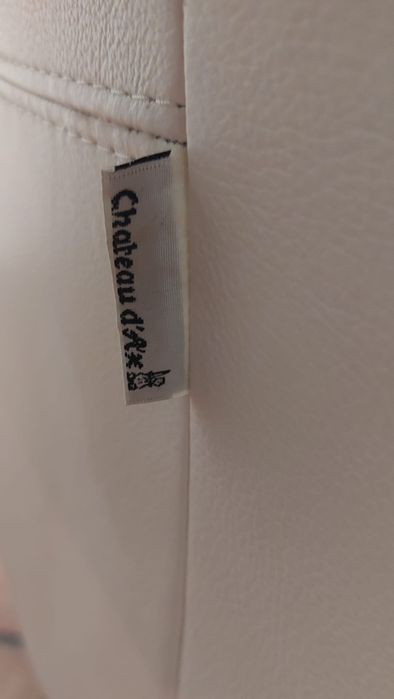 Sofá de canto chateaux d,Ax em pele