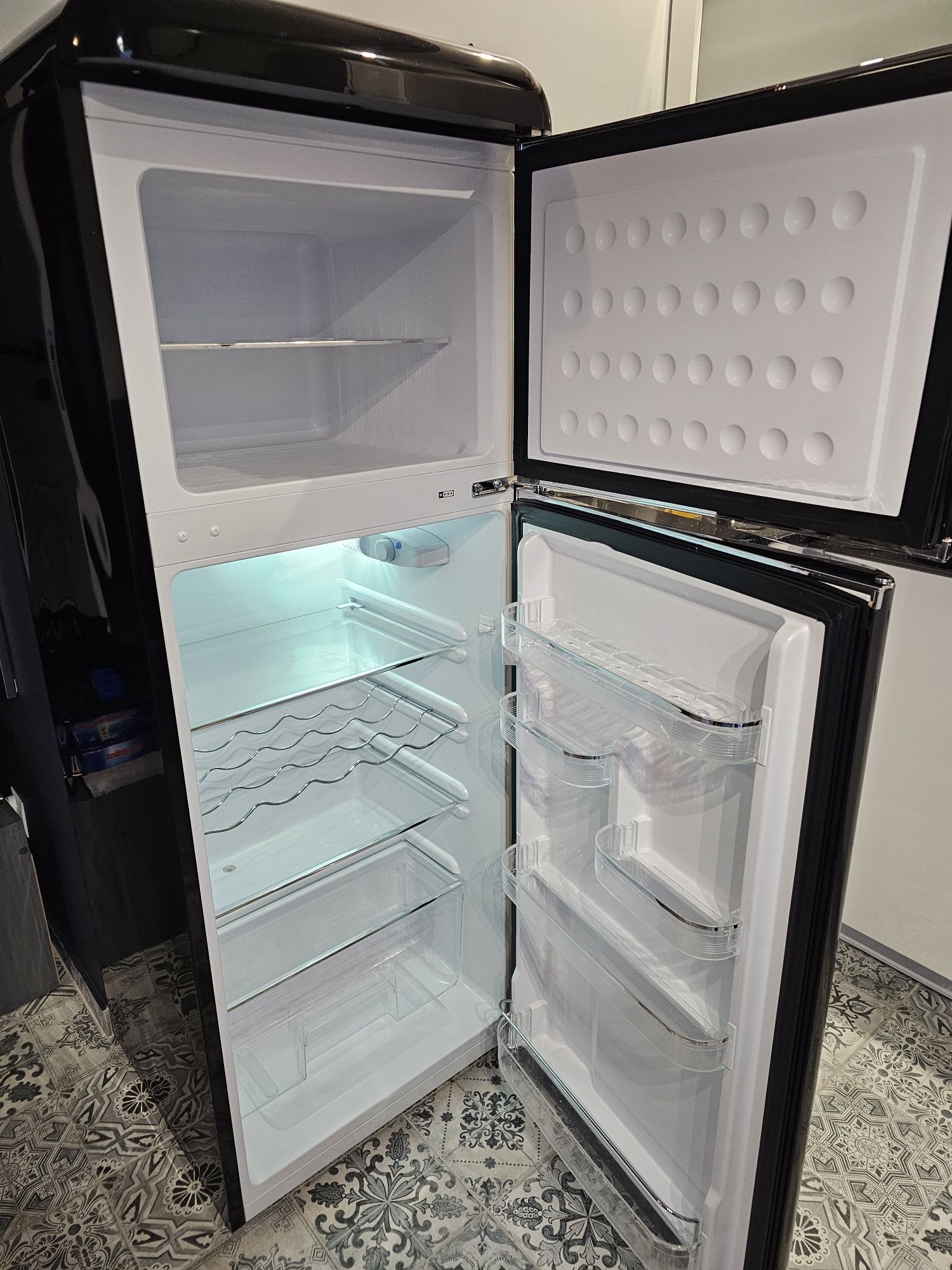 Lodówka Ravanson LKK-210RB w stylu retro Stan Bardzo Dobry