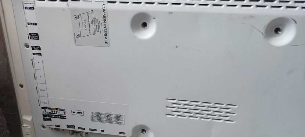 Телевізор Samsung 32" Smart TV