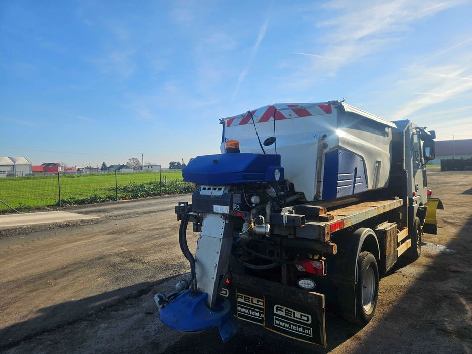 Piaskarko-solarka Nido