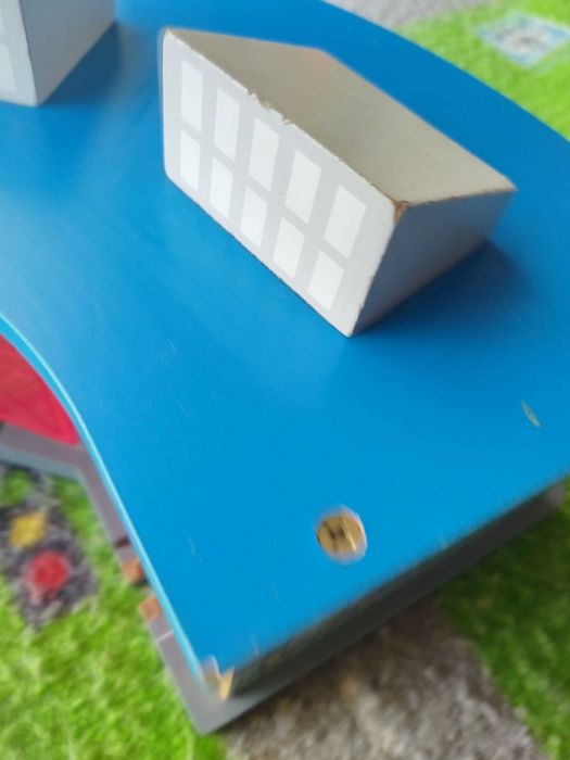 Garagem de madeira Toys'R'Us