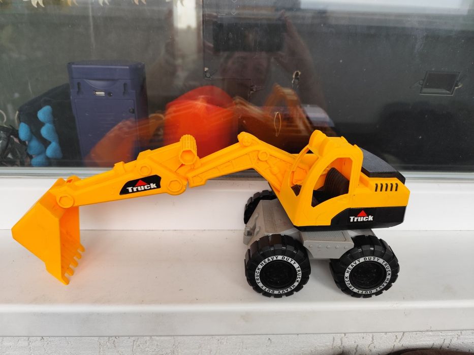 Дитячі машинки самоскид та екскаватор