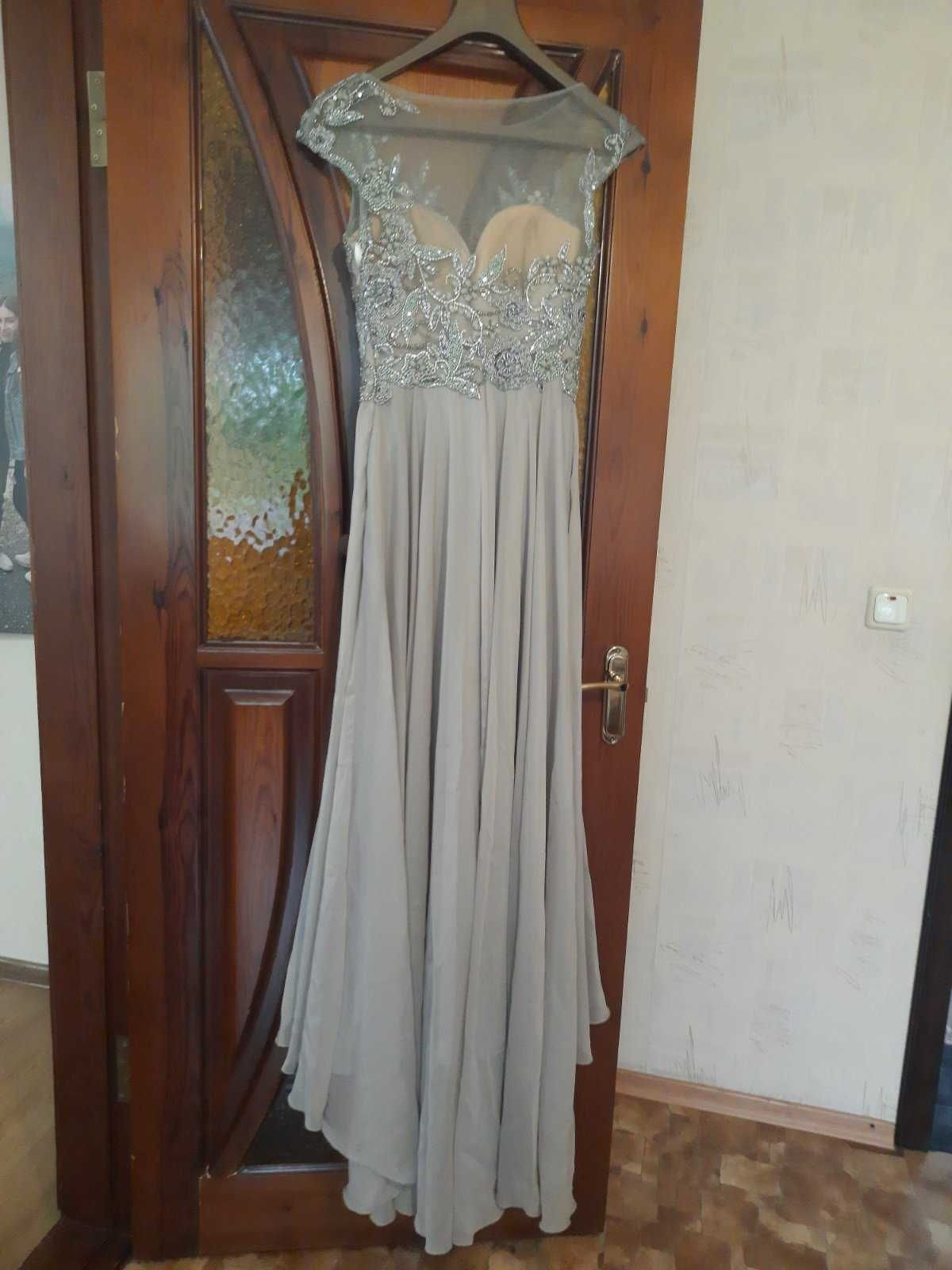 Платье вечернее свадебное, выпускное, бальное р.44-46, рост 160 см