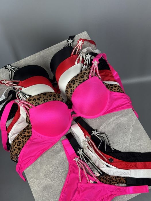 Комплект Victoria's Secret білизна