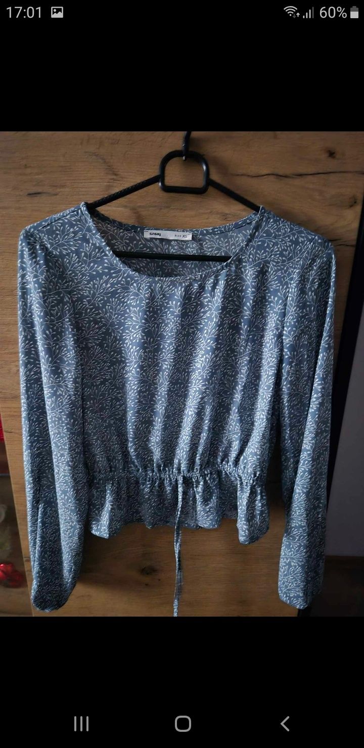 Śliczna bluzka w kwiatuszki 34/ XS   Sinsay