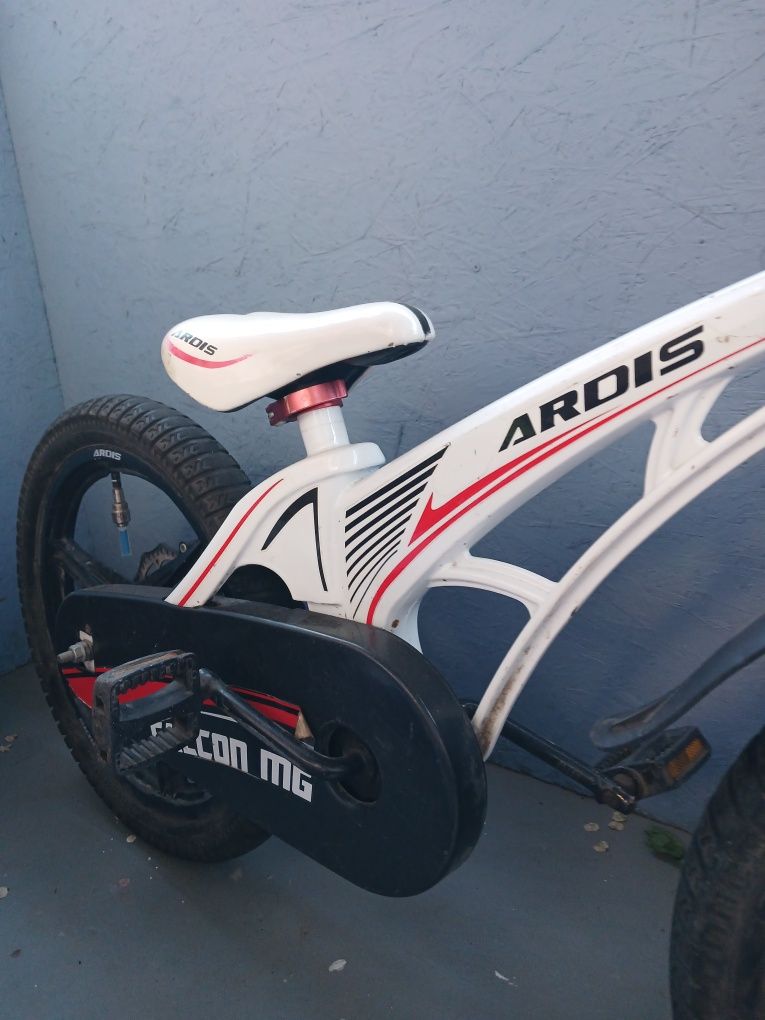 Продам дитячий велосипед Ardis falcon R18