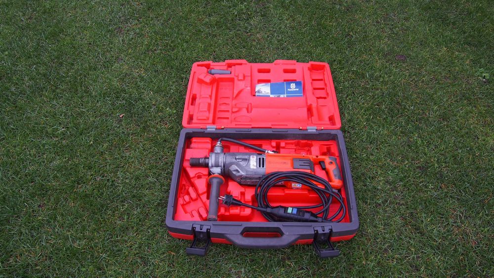 HUSQVARNA DM 220 DM220 Wiertnica elektryczna Walizka