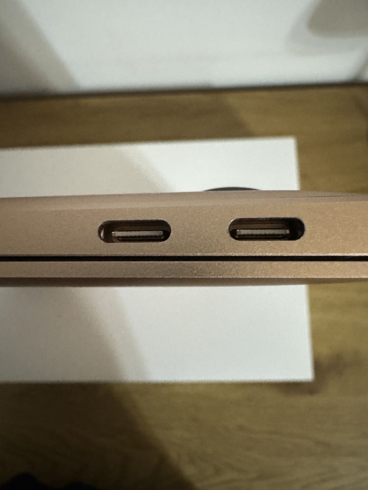 Macbook Air M1 Rosegold A2337 13 cali. Kondycja baterii 99%