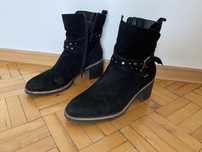 40 botki Pier One czarne zamsz