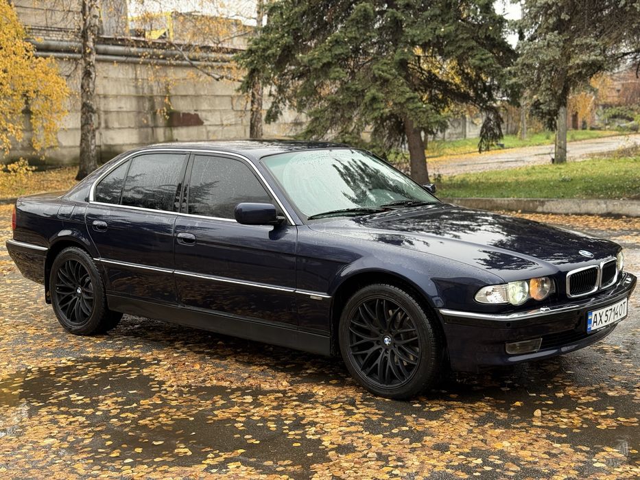 BMW 740 4.4 с газом рестайлинг