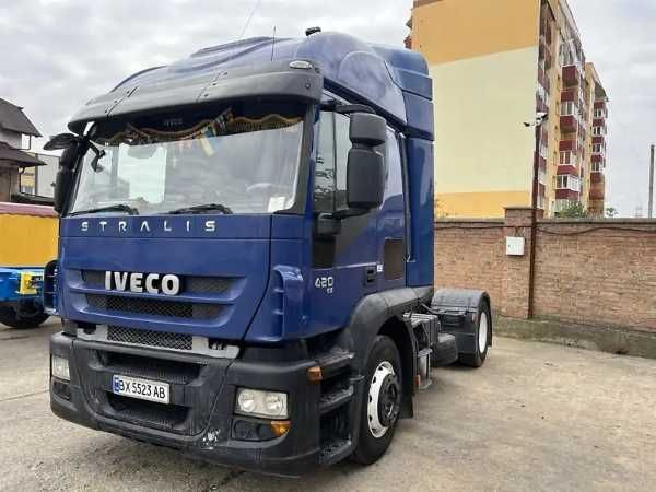 Iveco Stralis 2008 Сідловий тягач
