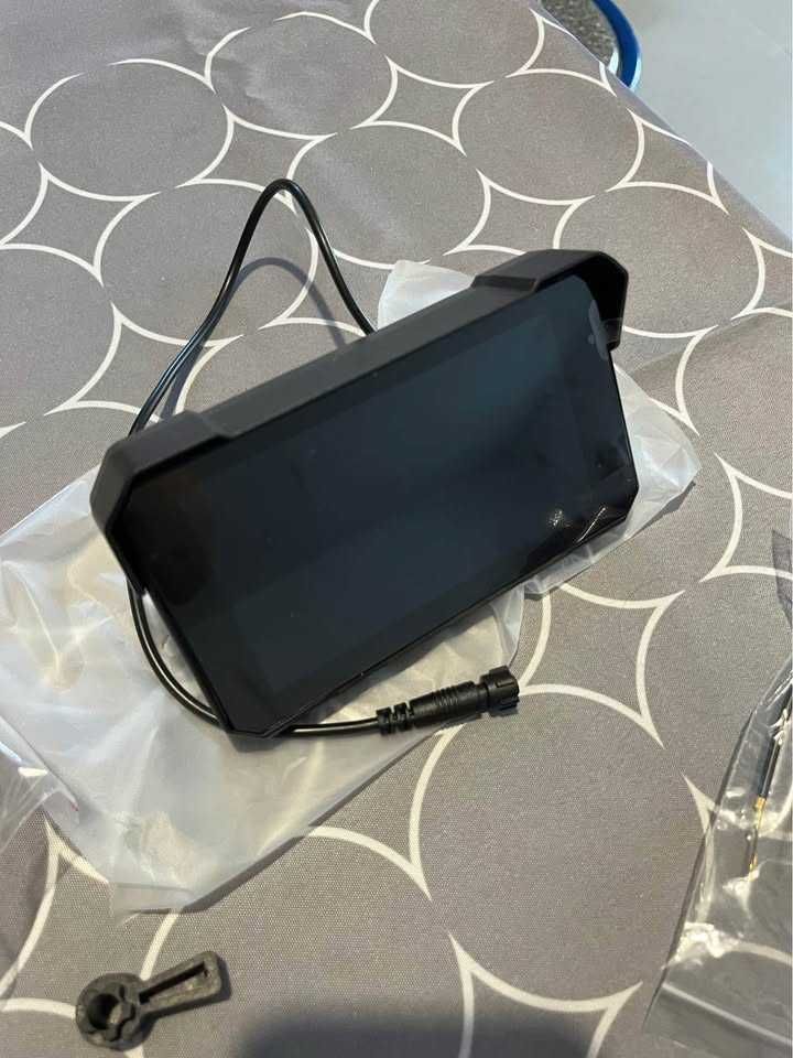 Ecrã touch e gps para mota