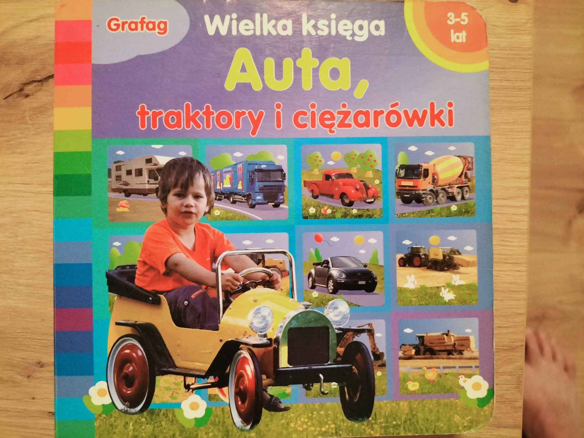 Książeczka dla dzieci pt. Auta, traktory i ciężarówki