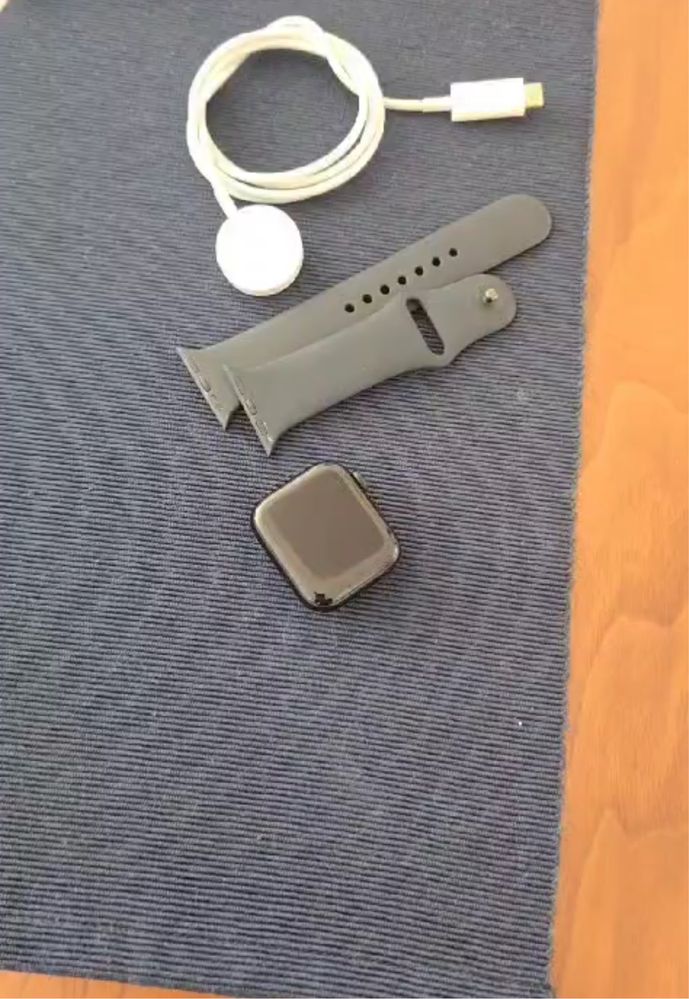Apple Watch SE (GPS) (2.ª geração) - 40mm