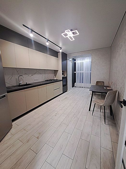 Оренда 1к Озерна Перша Здача Агора