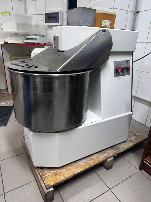 Обладнання для пекарні,  форми, кошики