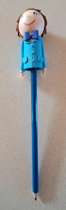 Lápis com bonequino ( menino) em EVA, Novo