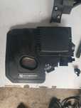 Obudowa filtra silnika Ford Fusion Hybrid