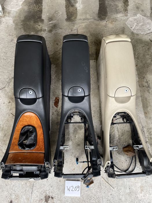 Подлокотник консоль борода W203 210 211 209 163 245 164 204 212 169