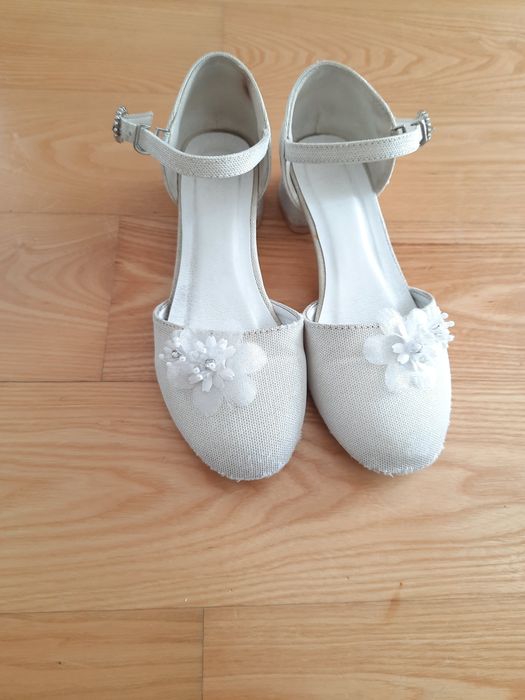 Buty komunikne rozmiar 33