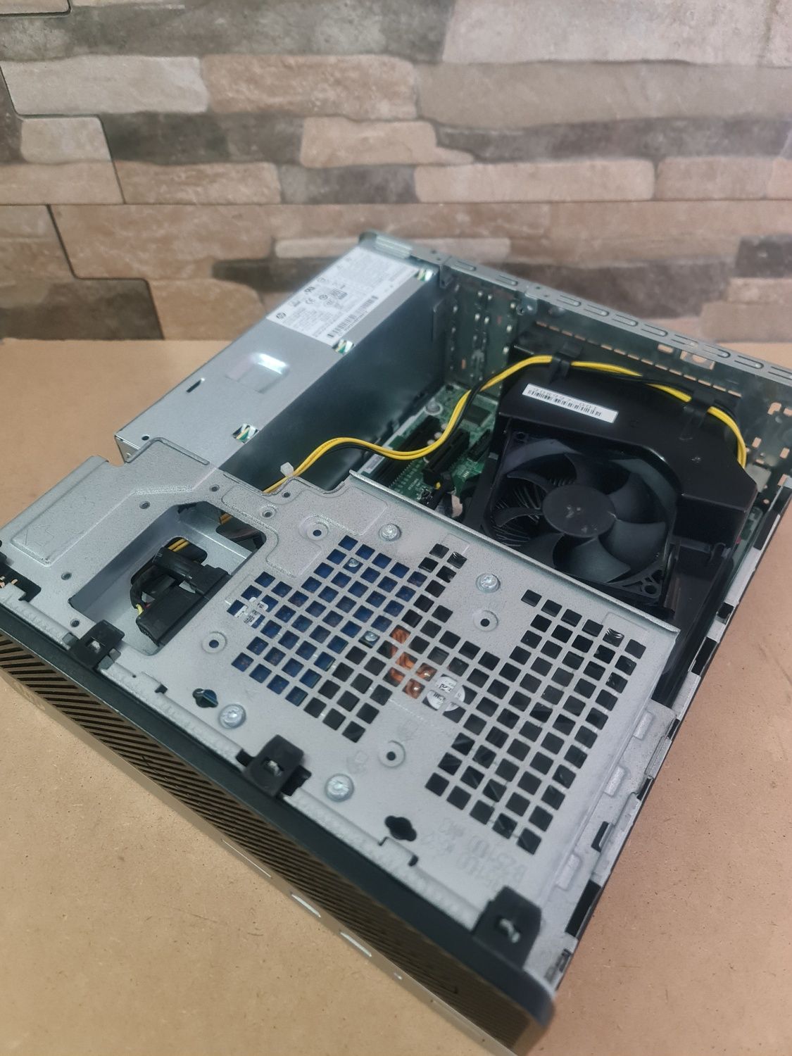 Hp Prodesk 400 G4 SFF PC 16 GB
