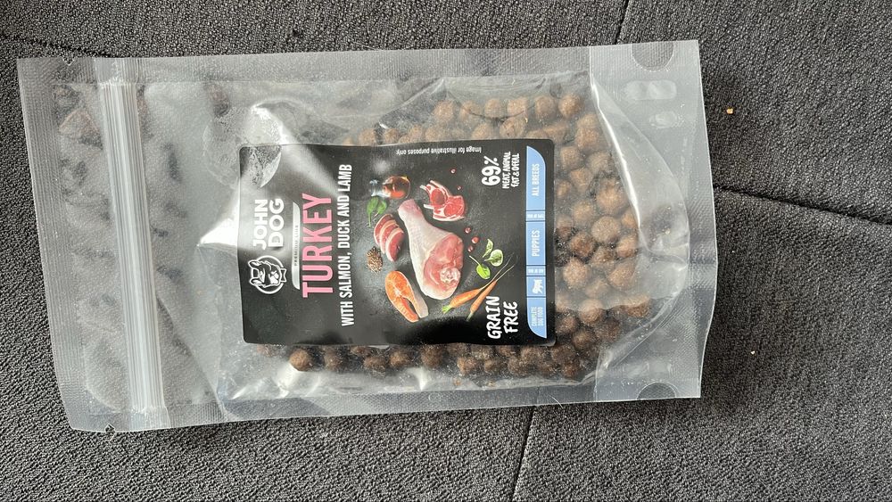 Próbki karmy suchej dla psa John Dog