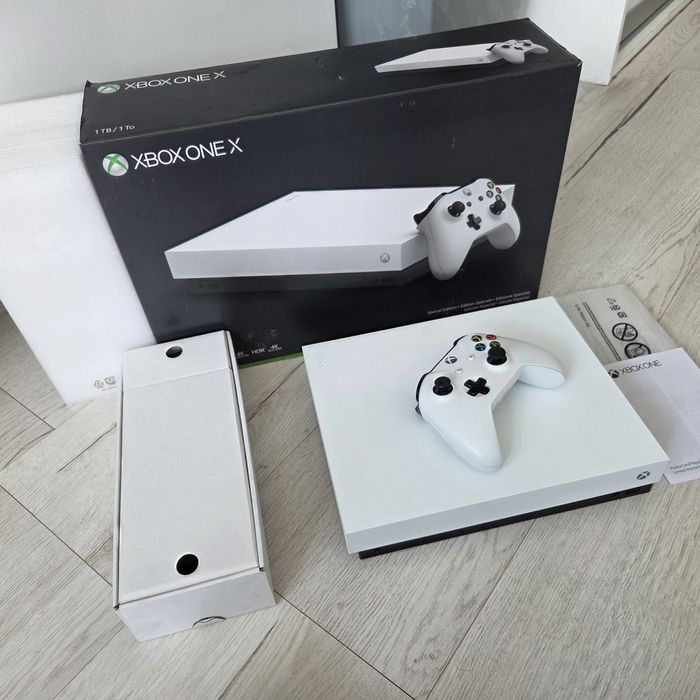 XBOX ONE X GWARANCJA Pełny zestaw box konsola Wrocław Microsoft biała