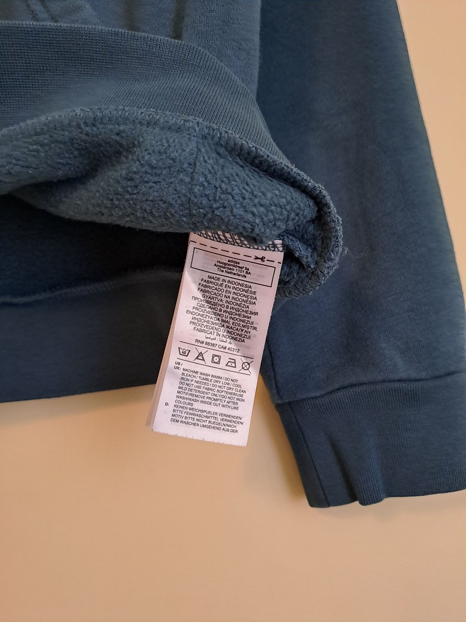 Bluza Adidas rozmiar 146 zielono-niebieska.