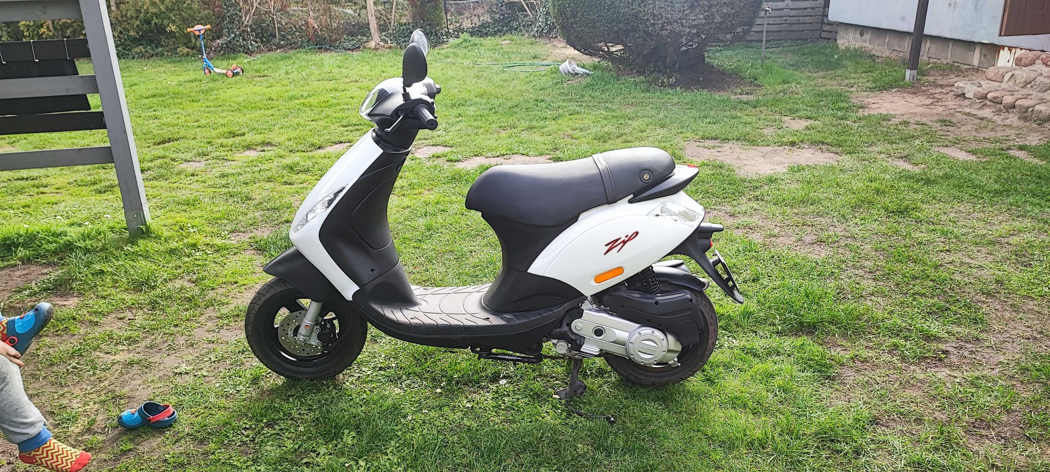 Skuter marki Piaggio