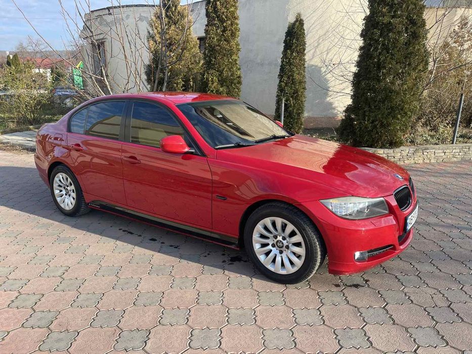 Продам BMW 318i.